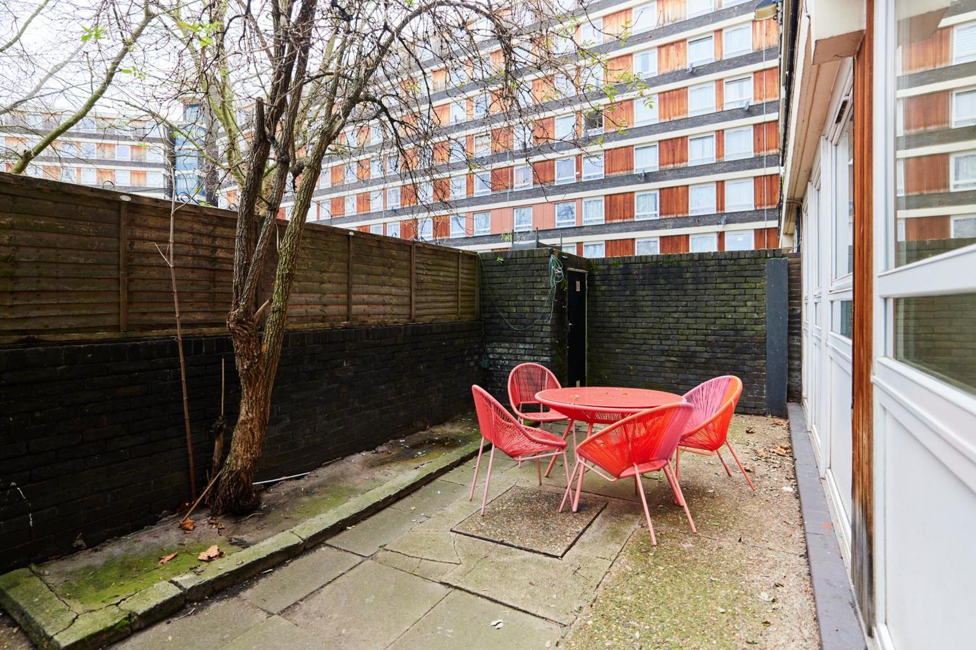 The Kennington Park Crib - Lovely 2Bdr Flat With Garden Лондон Экстерьер фото