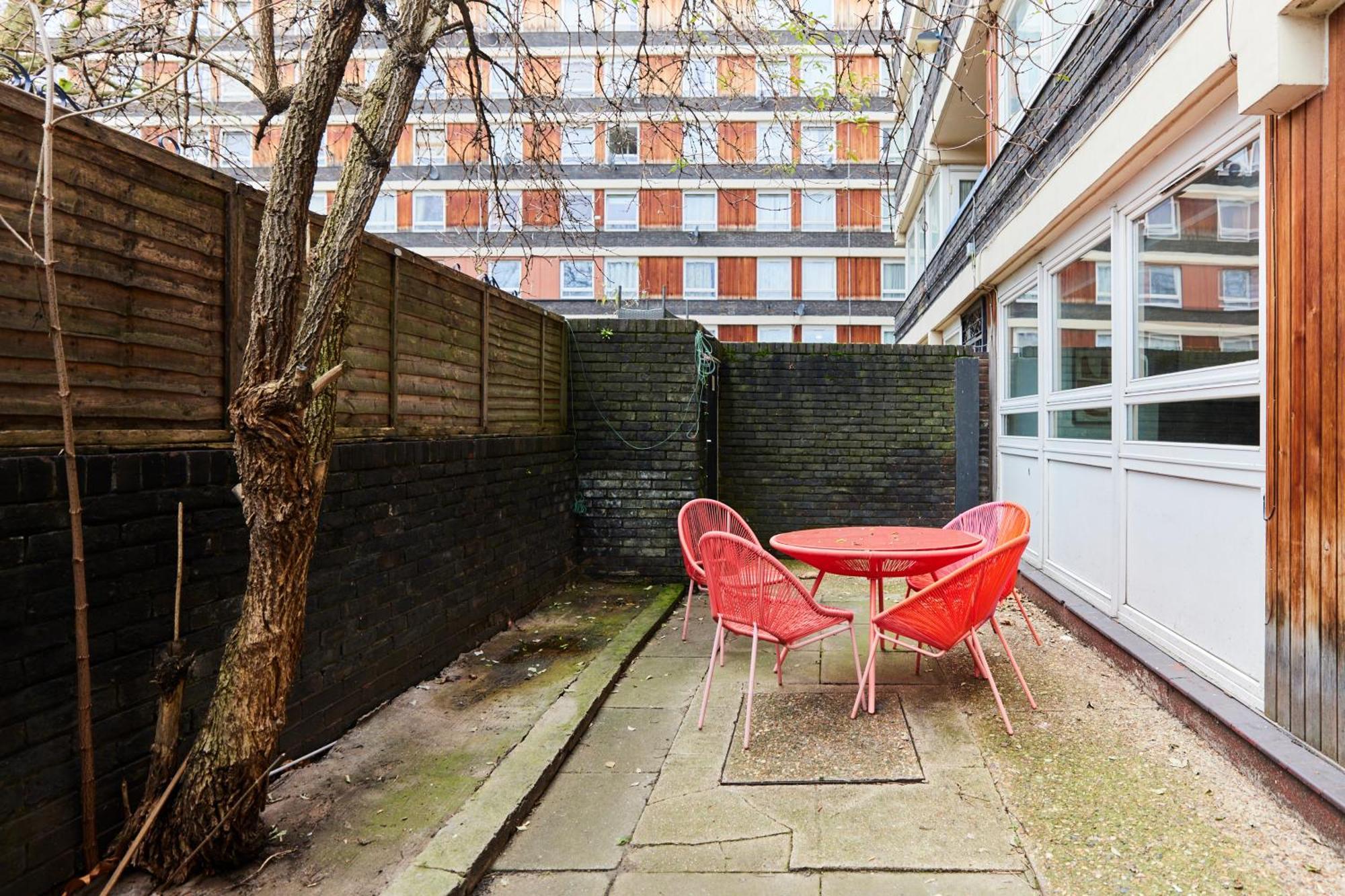 The Kennington Park Crib - Lovely 2Bdr Flat With Garden Лондон Экстерьер фото
